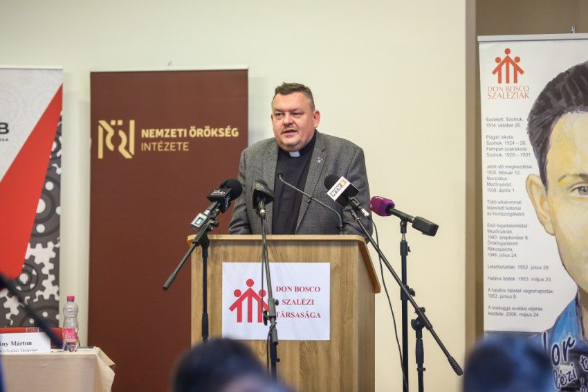 BSI ereklyéinek megtalálása sajtótájékoztató